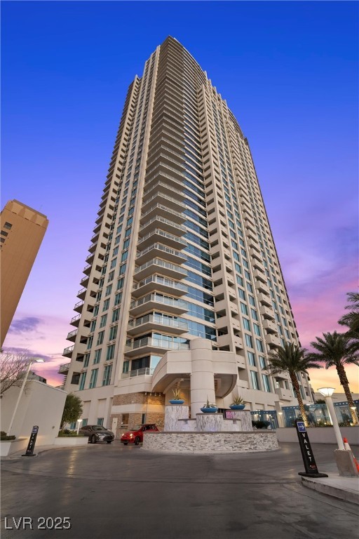 2700 Las Vegas Boulevard 809 Property Photo 53