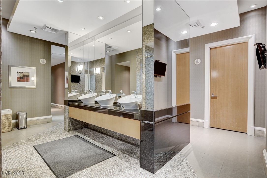 2700 Las Vegas Boulevard 809 Property Photo 66