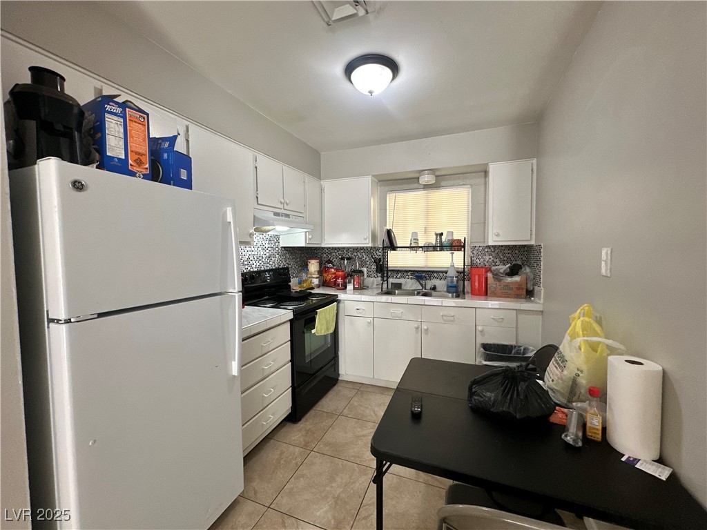 1909 Alwill Street Property Photo 16