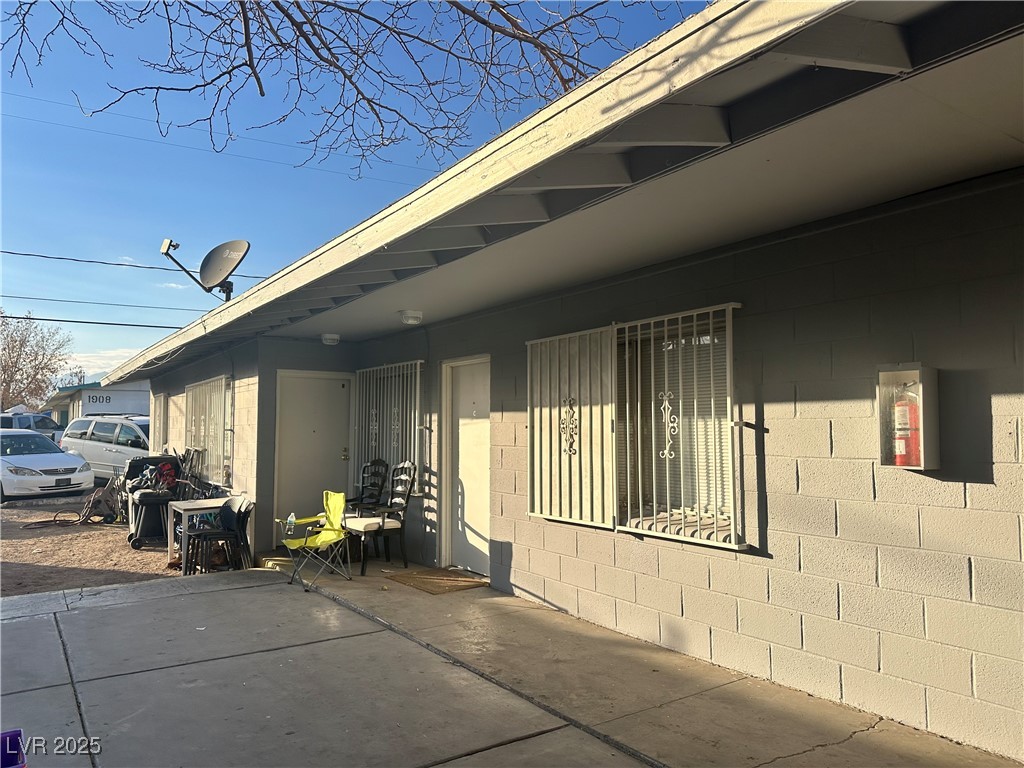 1909 Alwill Street Property Photo 25
