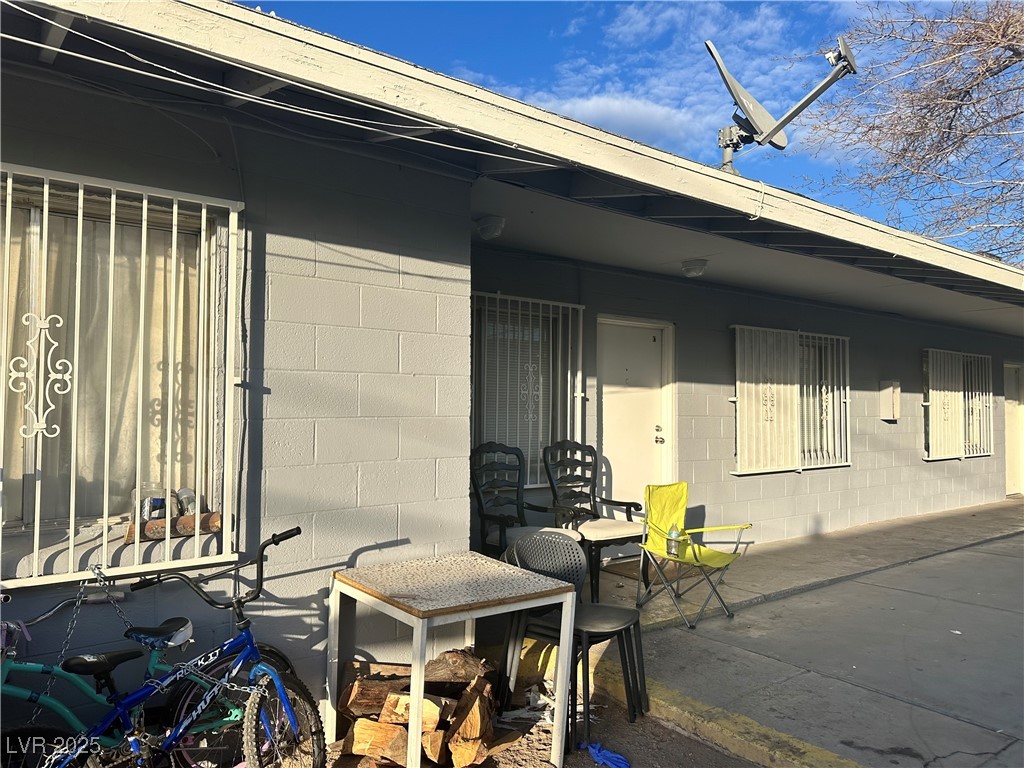 1909 Alwill Street Property Photo 29