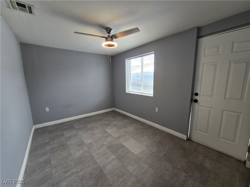 1037 June Avenue 1037 Property Photo 11