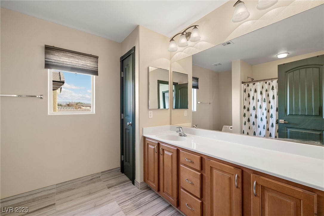 3938 East Chaffe Avenue Property Photo 17