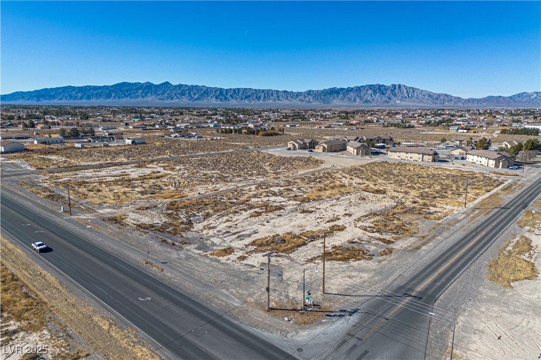 2951 East Dandelion Street Property Photo 9