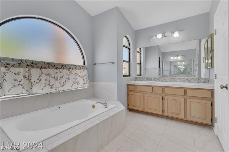 2638 Douglas Circle Property Photo 22