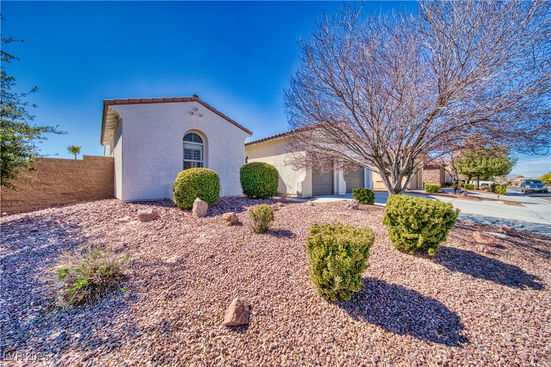 5295 Acqua Lane Property Photo