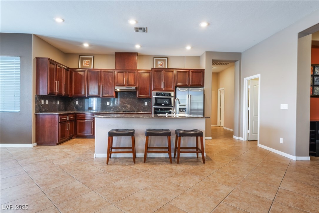 7860 Thunder Echo Street Property Photo 12