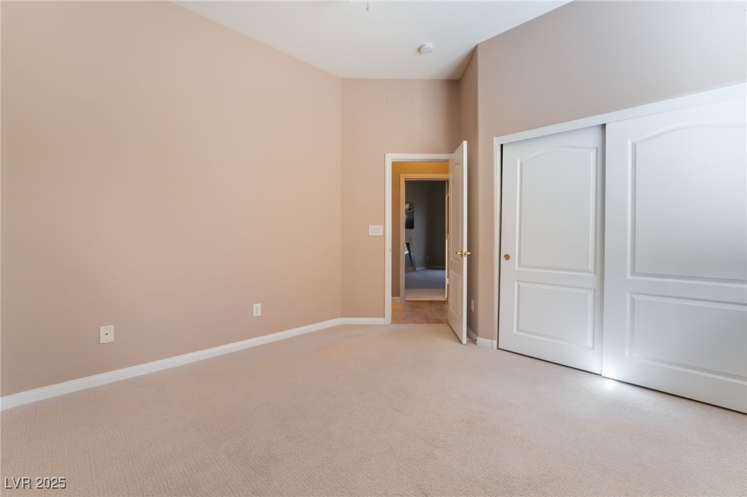 7860 Thunder Echo Street Property Photo 28