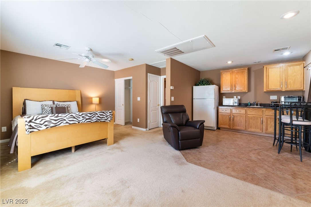7860 Thunder Echo Street Property Photo 35