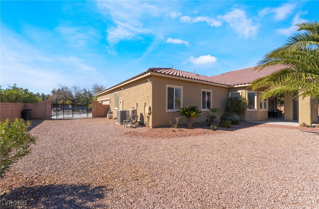 7860 Thunder Echo Street Property Photo 43