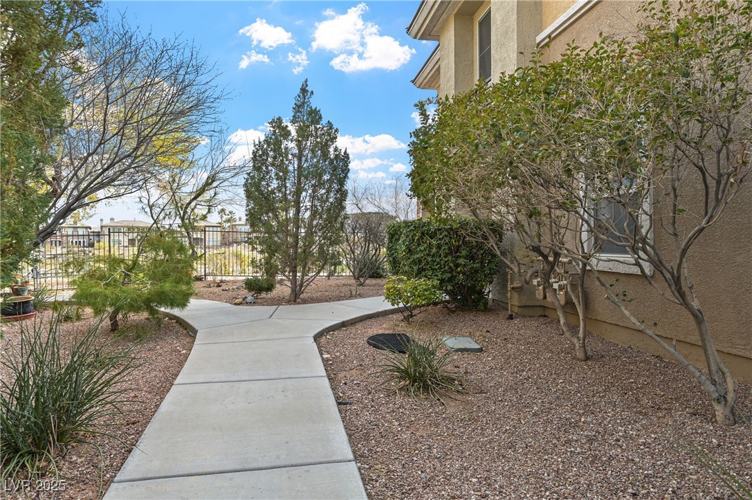 704 Peachy Canyon Circle 101 Property Photo 4