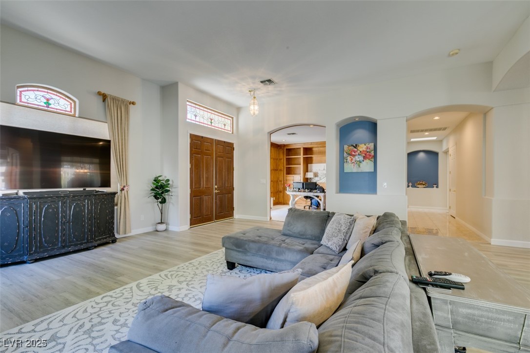4635 Bird View Court Property Photo 6