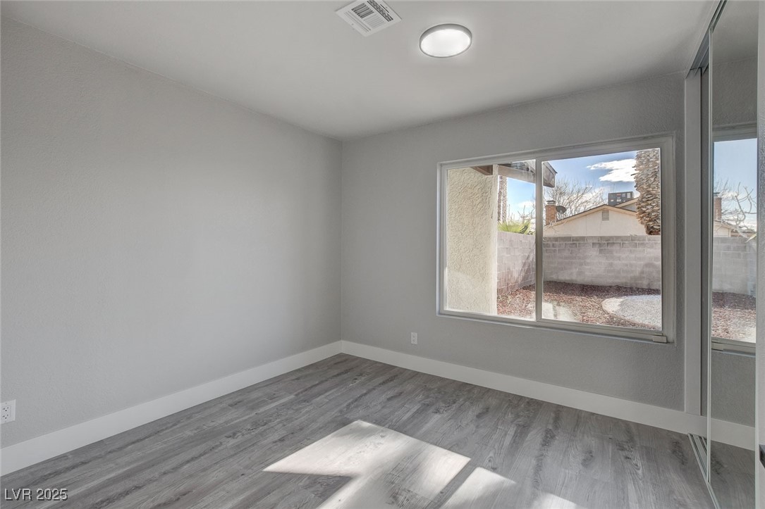 3998 Foxgrove Drive Property Photo 19