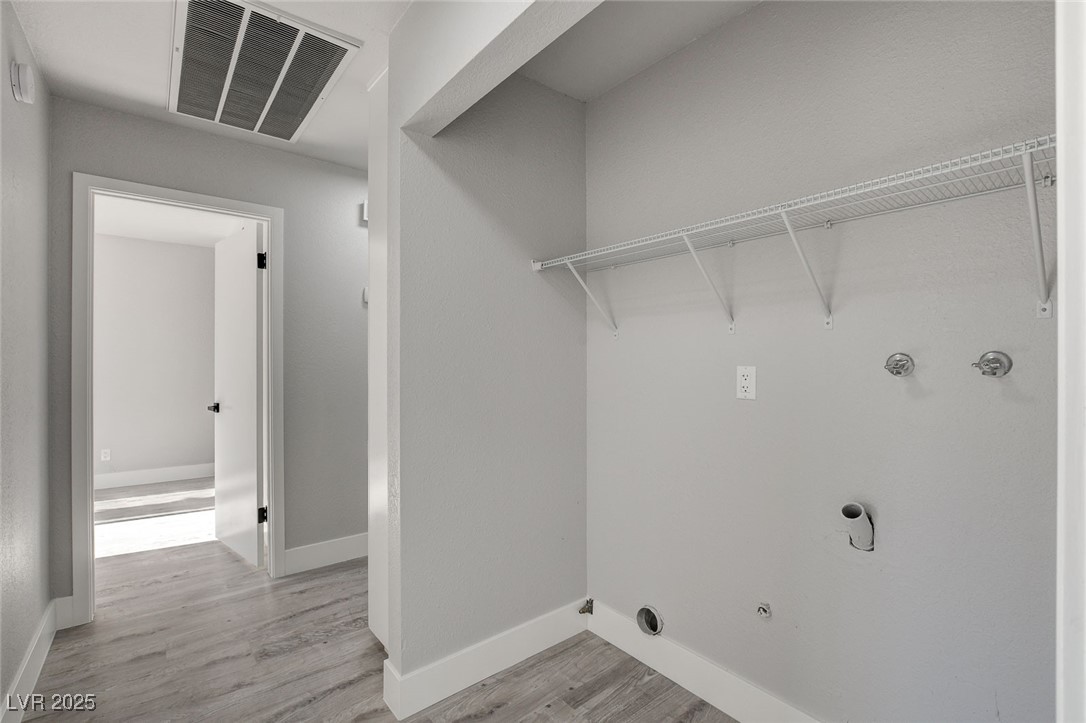 3998 Foxgrove Drive Property Photo 23