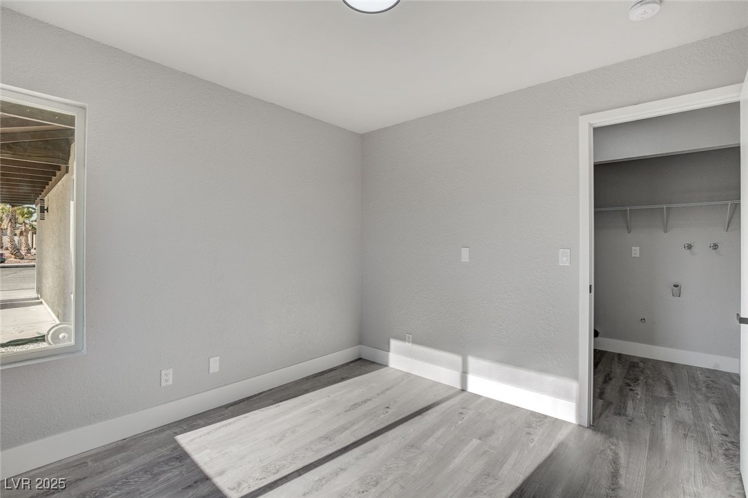 3998 Foxgrove Drive Property Photo 28