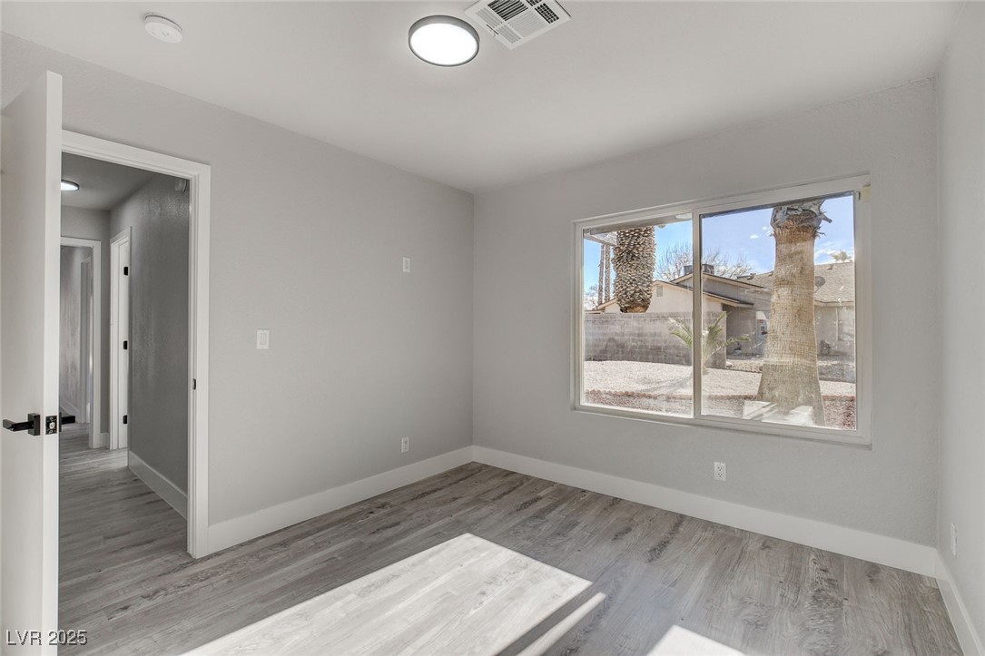 3998 Foxgrove Drive Property Photo 32