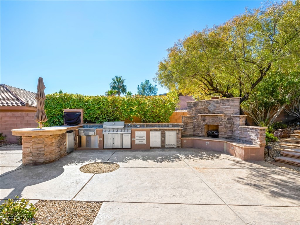 77 Chapman Heights Street Property Photo 49