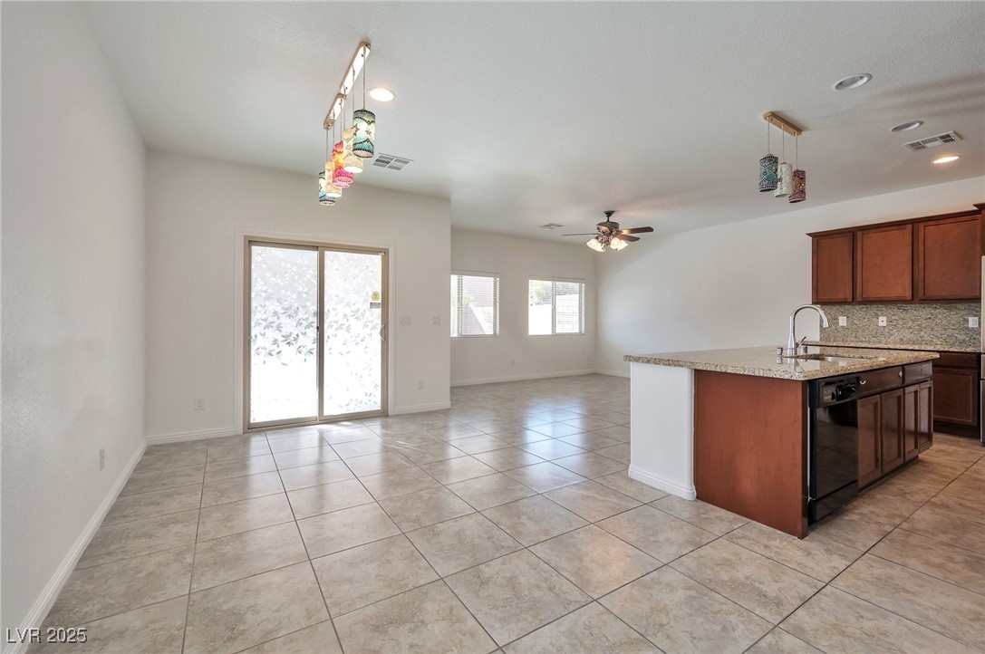 8429 Spirit Vale Avenue Property Photo 7