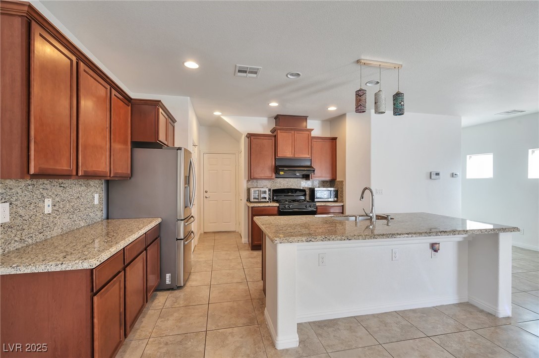 8429 Spirit Vale Avenue Property Photo 12
