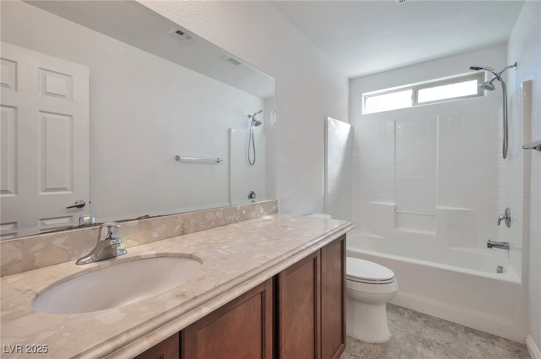 8429 Spirit Vale Avenue Property Photo 16