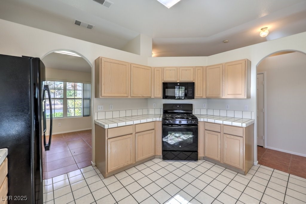 5452 Green Palms Street Property Photo 11
