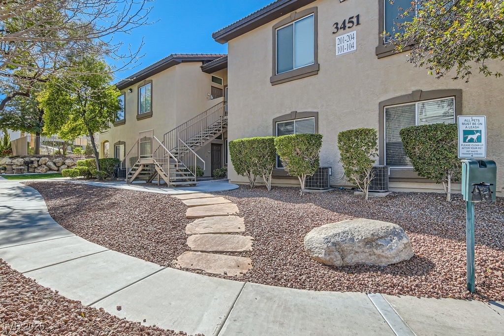 3451 Desert Cliff Street 103 Property Photo 4