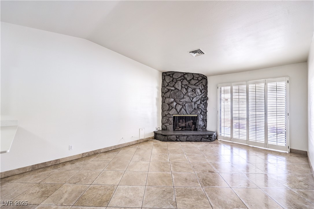 3163 High View Drive Property Photo 17
