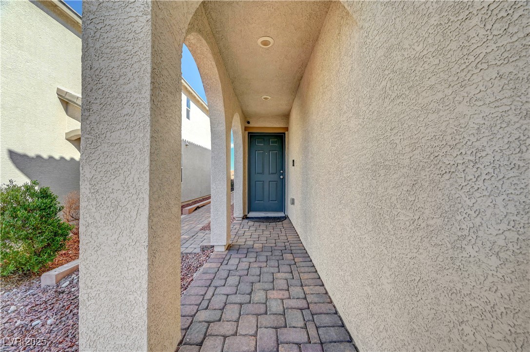 7870 Formitch Court Property Photo 4