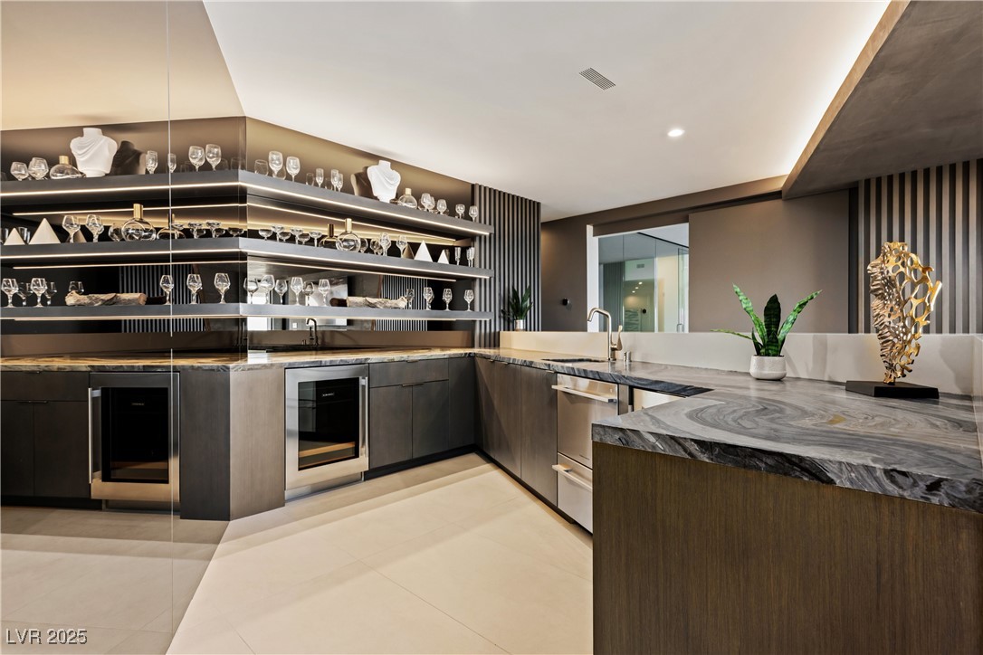 8 Chisel Crest Court Property Photo 9