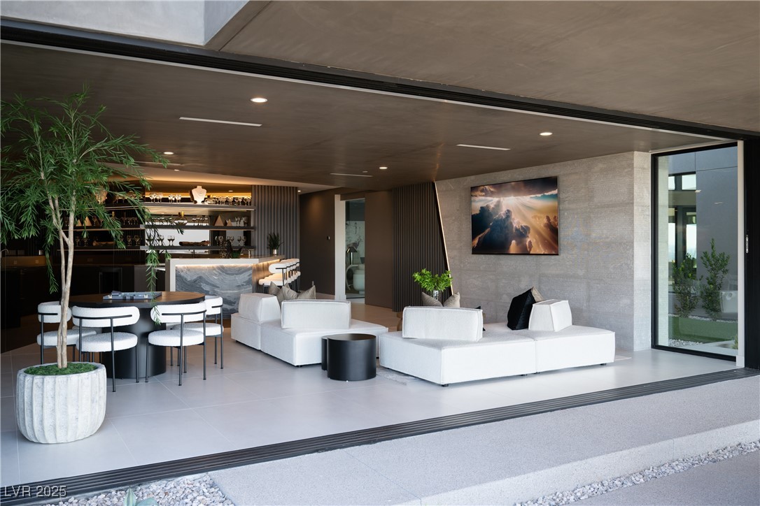 8 Chisel Crest Court Property Photo 32