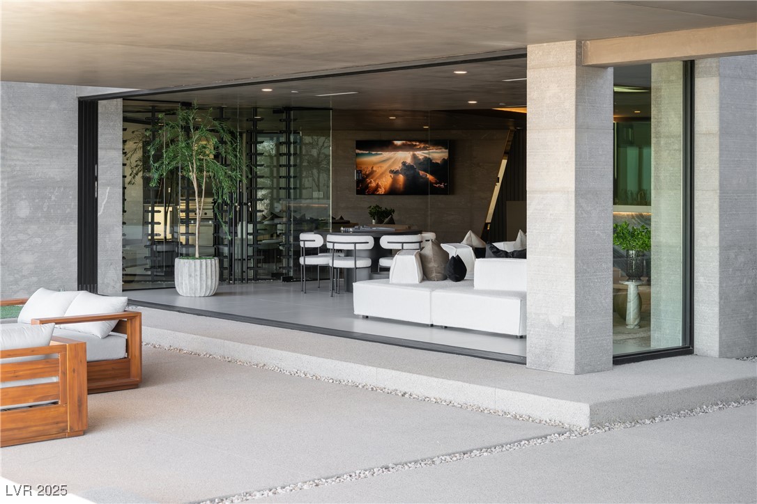 8 Chisel Crest Court Property Photo 38