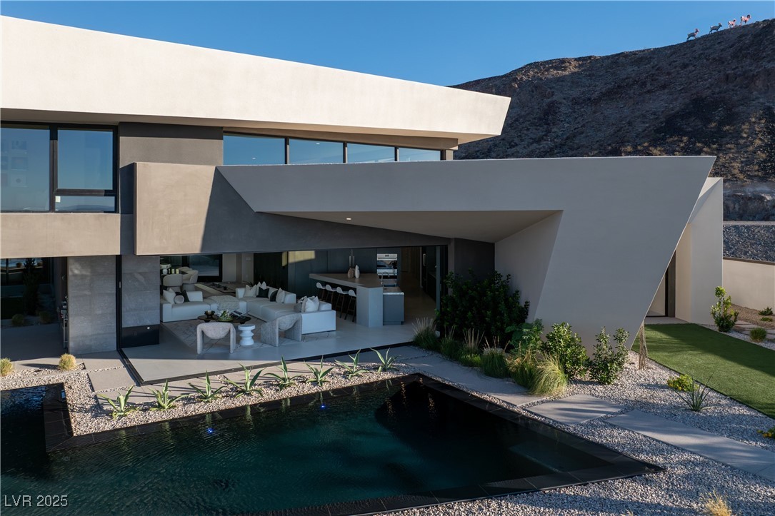 8 Chisel Crest Court Property Photo 39