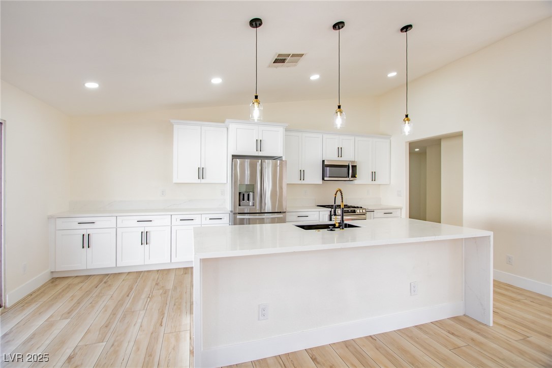 1006 Blue Lantern Drive Property Photo 12