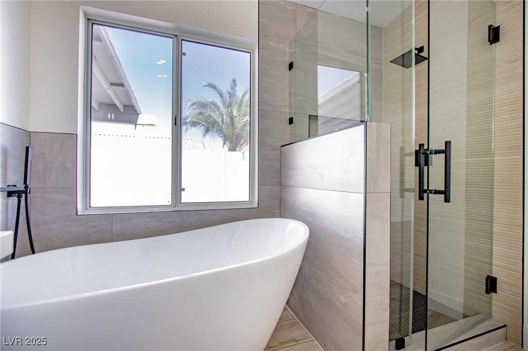 1006 Blue Lantern Drive Property Photo 34