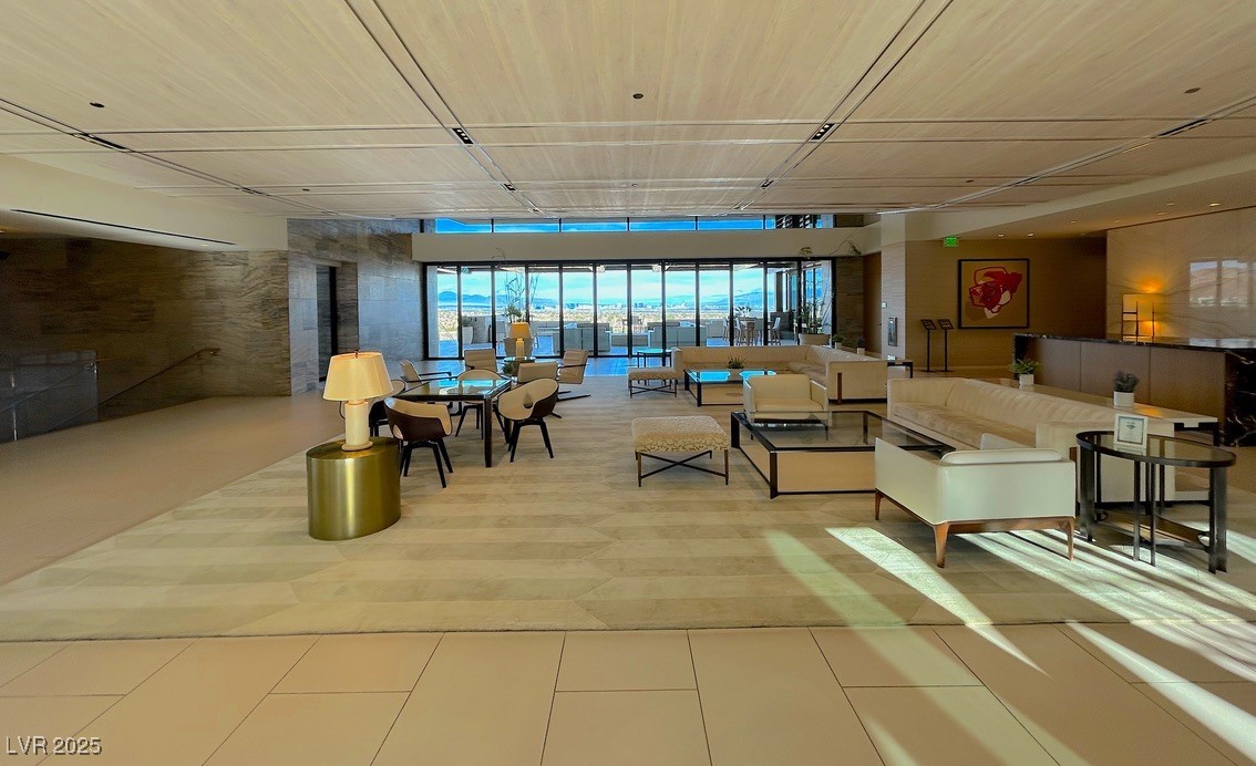 7 Sky Arc Court Property Photo 22