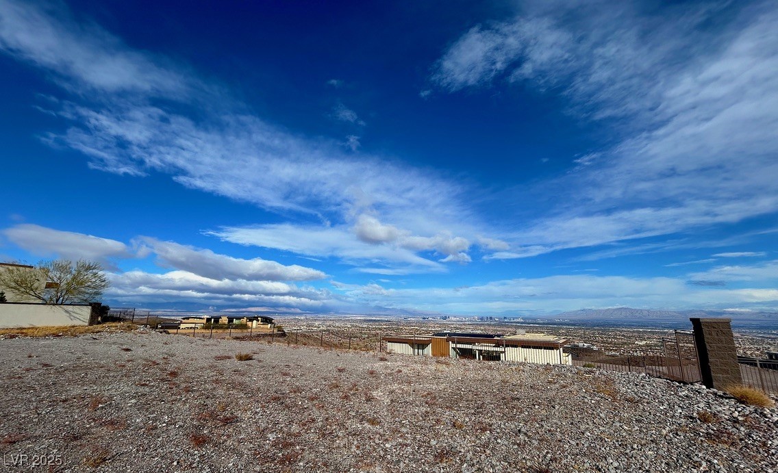 7 Sky Arc Court Property Photo 25