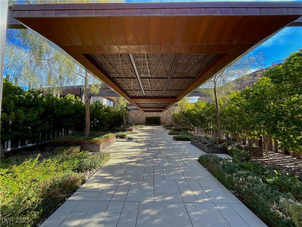 7 Sky Arc Court Property Photo 27