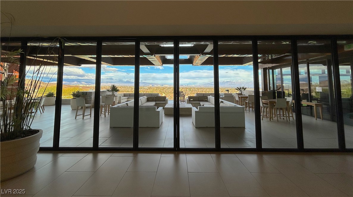 7 Sky Arc Court Property Photo 44