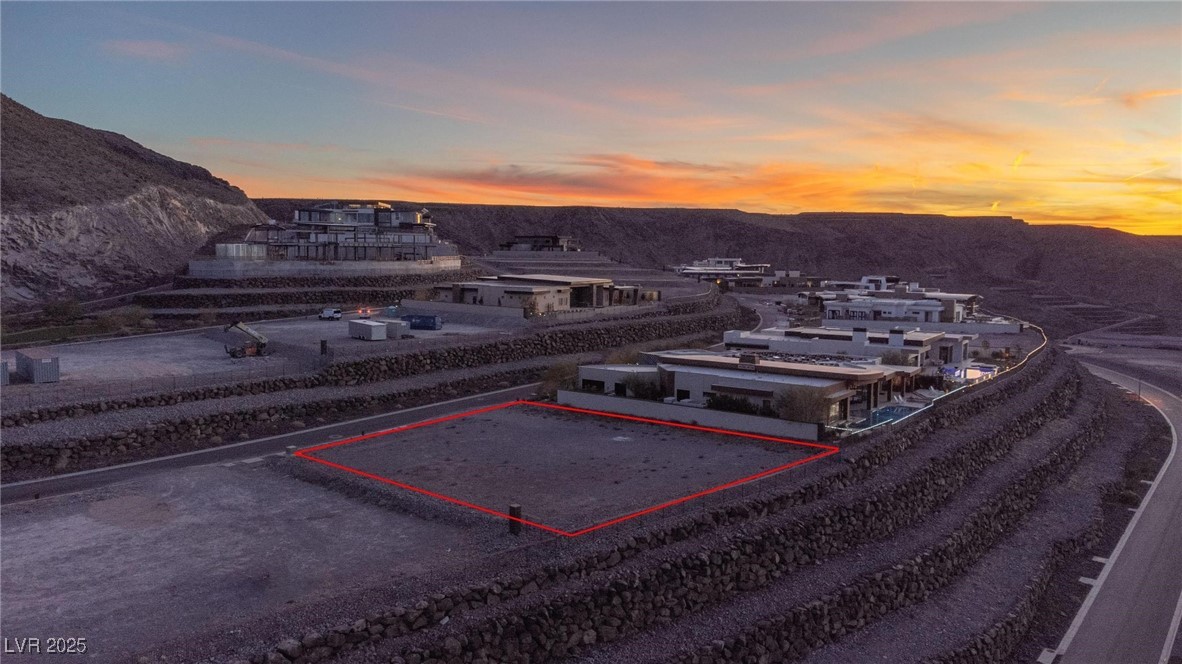 7 Sky Arc Court Property Photo 68