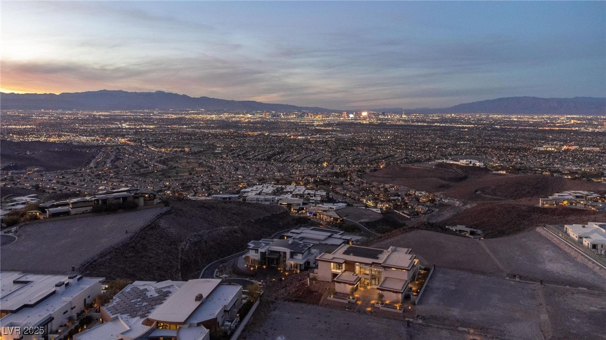 7 Sky Arc Court Property Photo 72