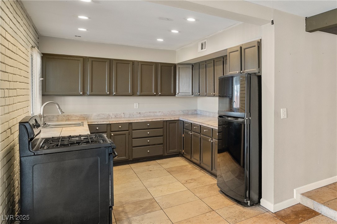 4606 Cory Place Property Photo 14