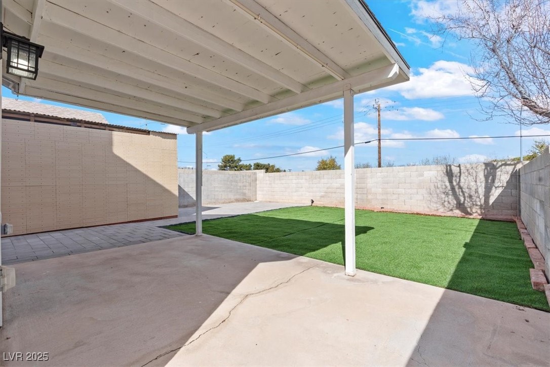 7020 English Mist Circle Property Photo 35