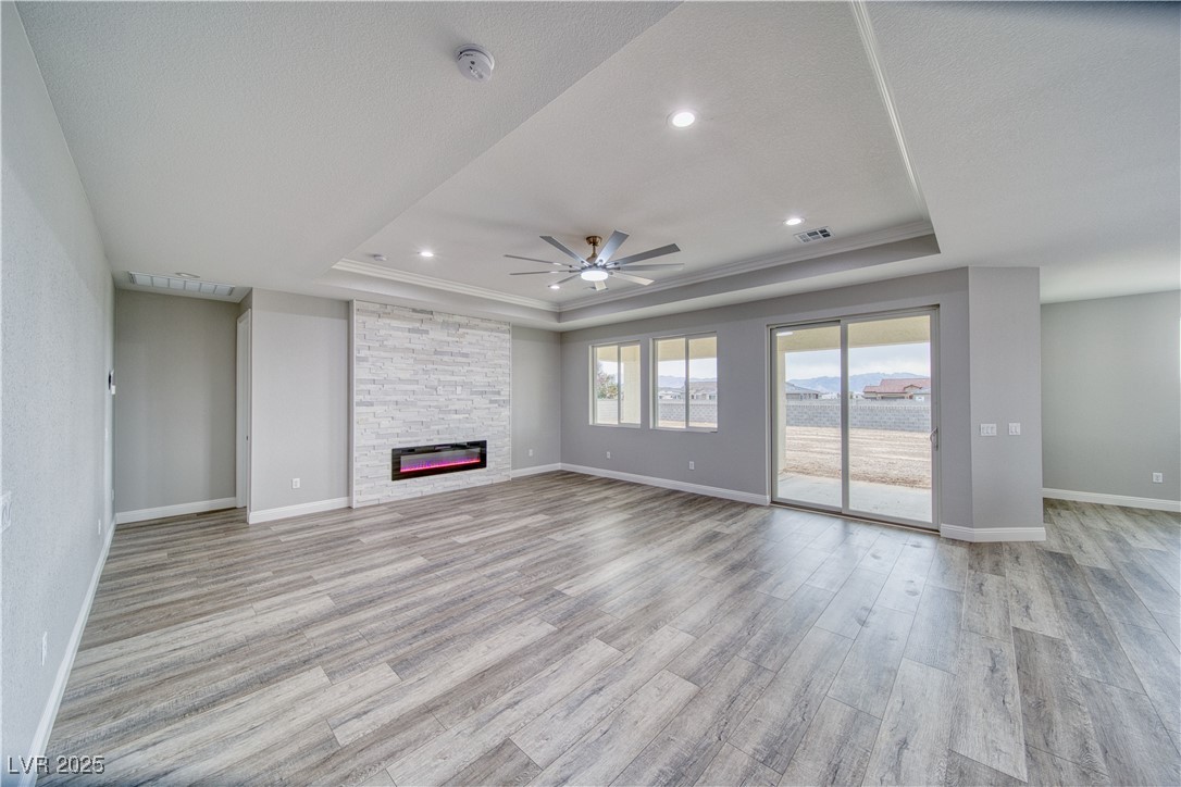 6360 Montclair Street Property Photo 13