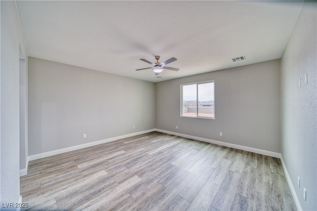 6360 Montclair Street Property Photo 22