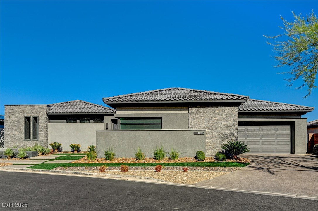 11296 Villa Bellagio Drive Property Photo 1