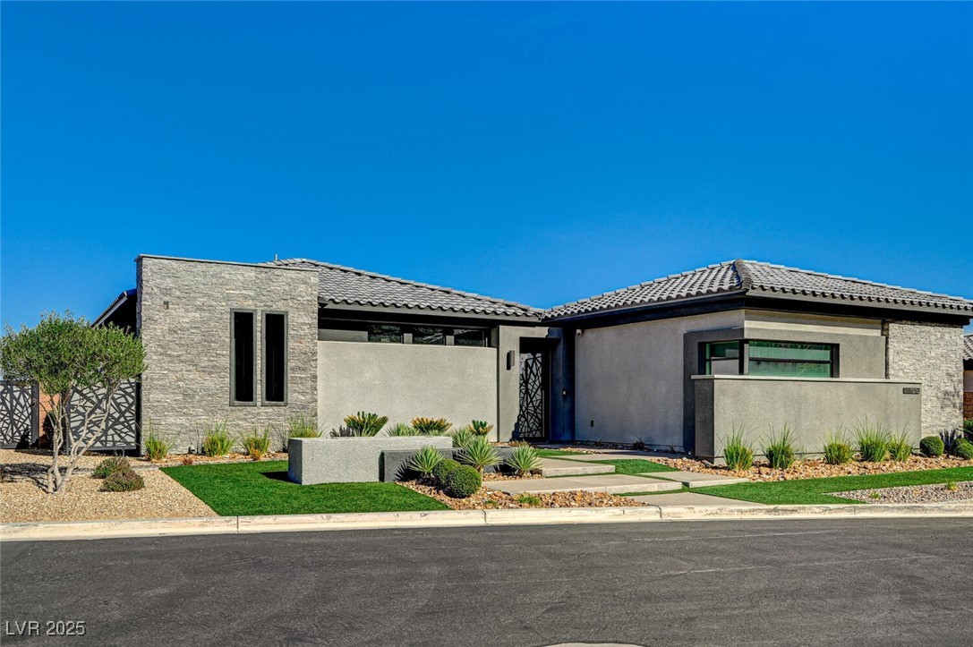 11296 Villa Bellagio Drive Property Photo 2