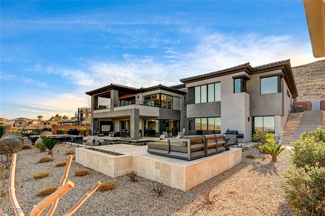 11296 Villa Bellagio Drive Property Photo 3