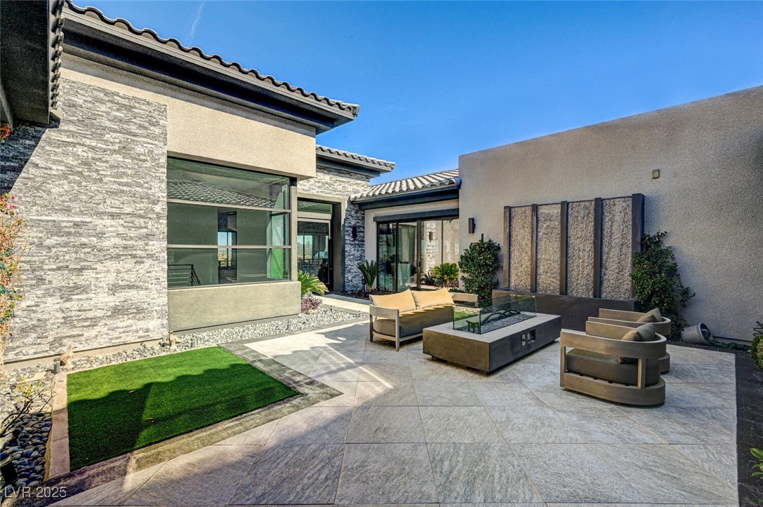 11296 Villa Bellagio Drive Property Photo 4