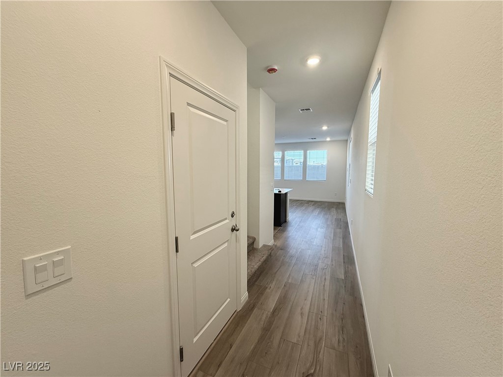 9108 Vesey Avenue Property Photo 4