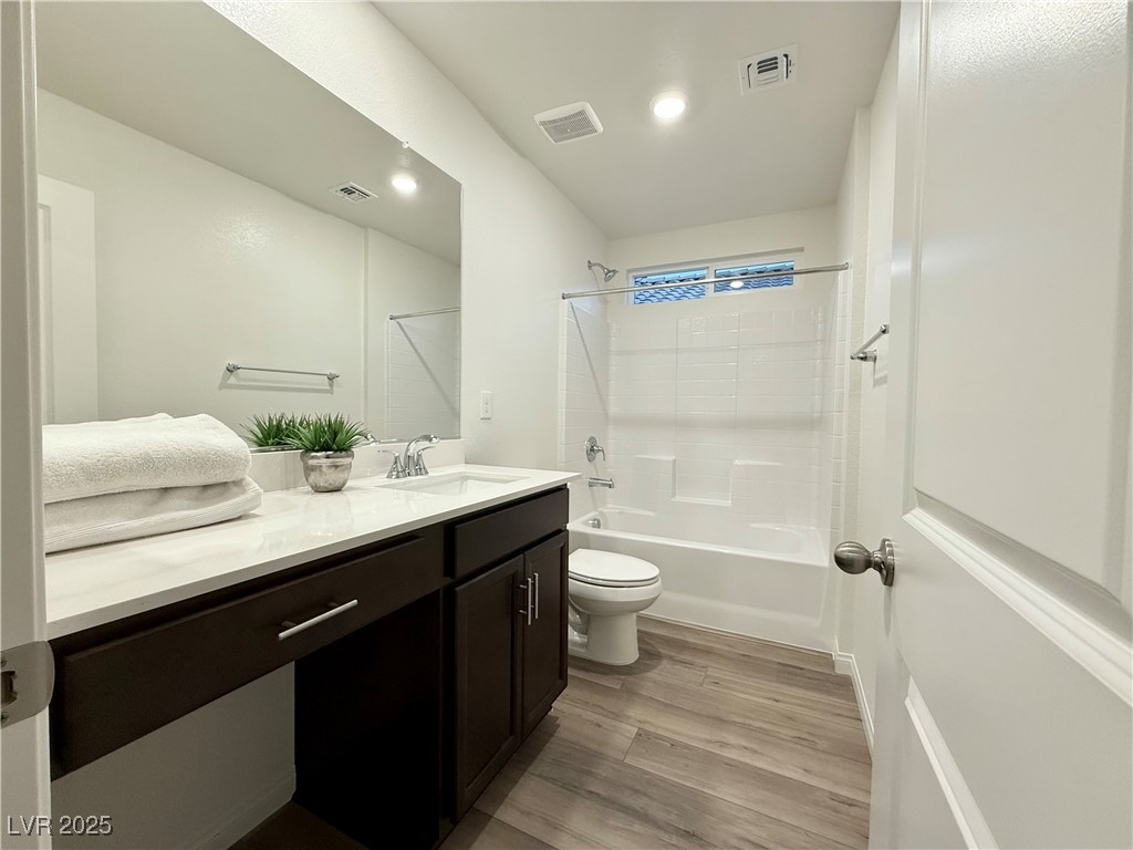 9108 Vesey Avenue Property Photo 36
